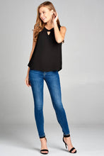 Ladies fashion plus size sleeveless round neck w/keyhole crepe woven top - 4D's T&D Inc