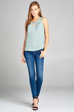 Ladies fashion plus size sleeveless round neck w/keyhole crepe woven top - 4D's T&D Inc